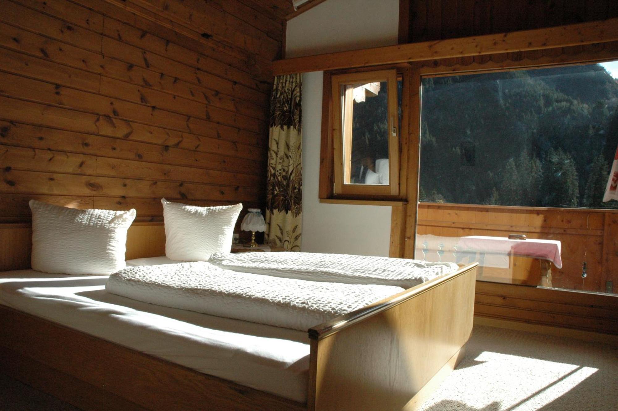 Hotel Waldcafe Нойщифт им Щубайтал Екстериор снимка